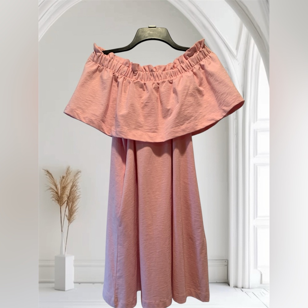 H&M Off-Shoulder Pink Dress with skirt pockets